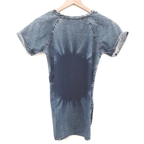 GLAM DOLLZ BLUE TIE DYE DENIM SHORT SLEEVE SHIRT - SIZE: SMALL - Picture 2 of 5